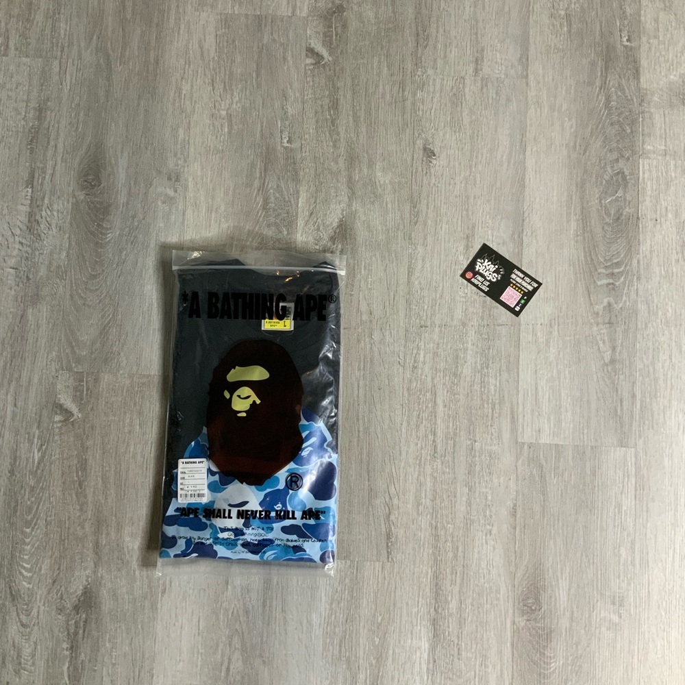 *NEW* BAPE Black Tee with Blue Camo Ape Head - Picture 2 of 6